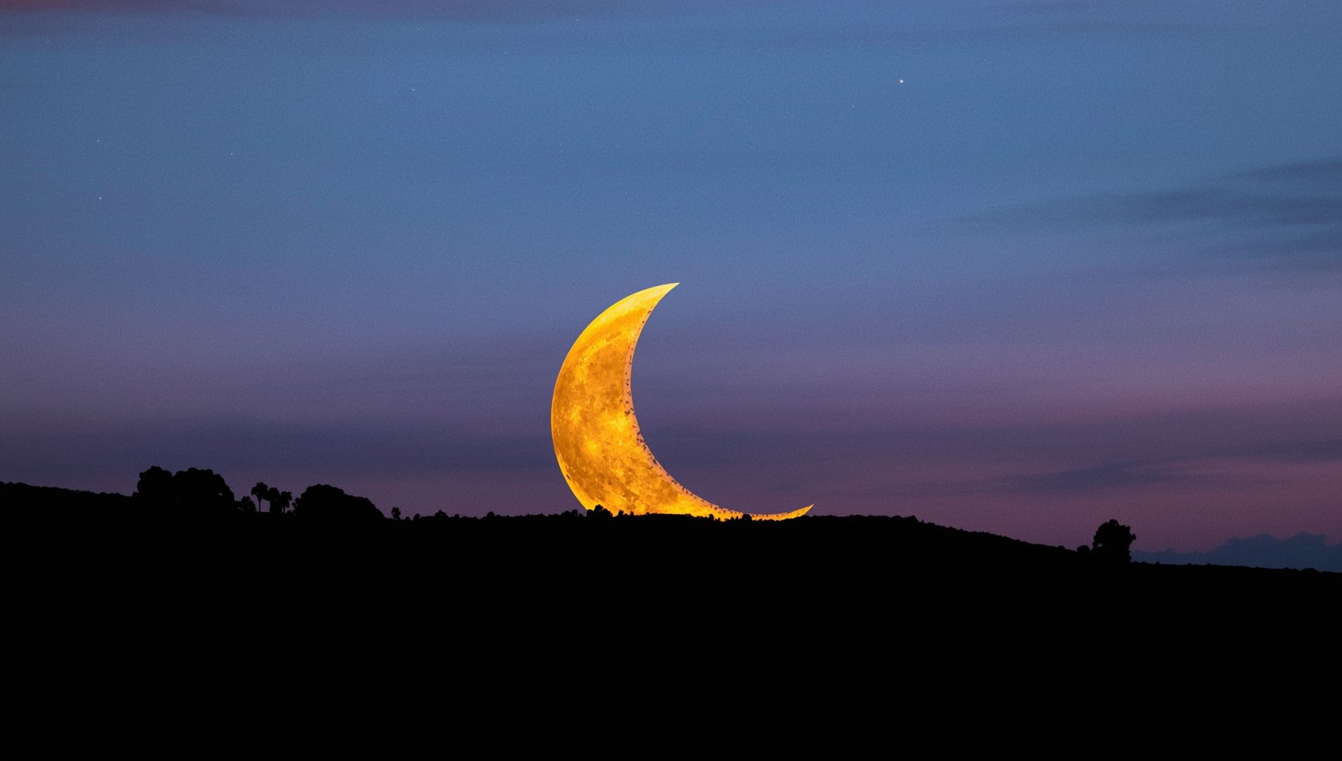 Why the moon seems larger at horizon